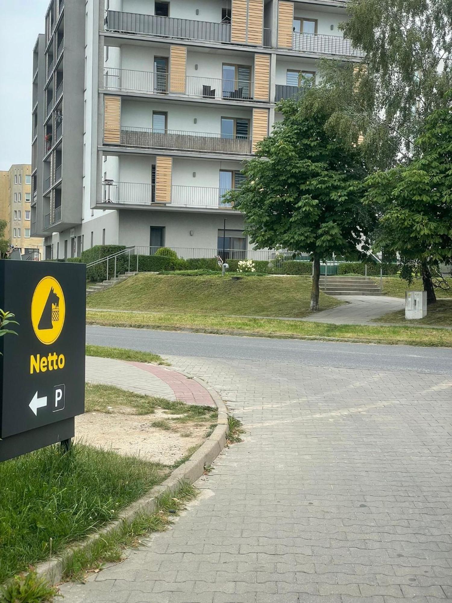 Apartament Laura Z Ogrodkiem キェルツェ エクステリア 写真