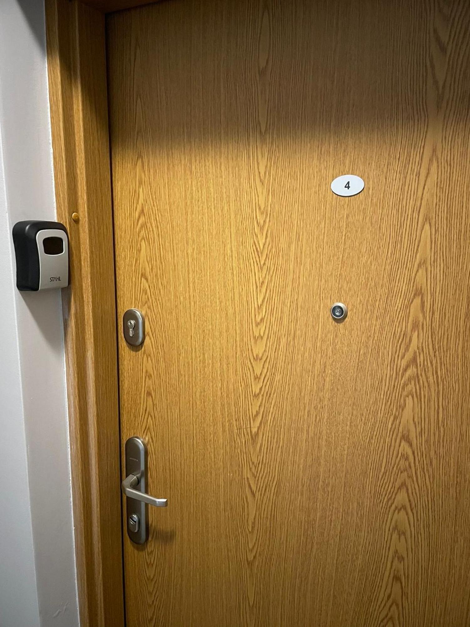 Apartament Laura Z Ogrodkiem キェルツェ エクステリア 写真