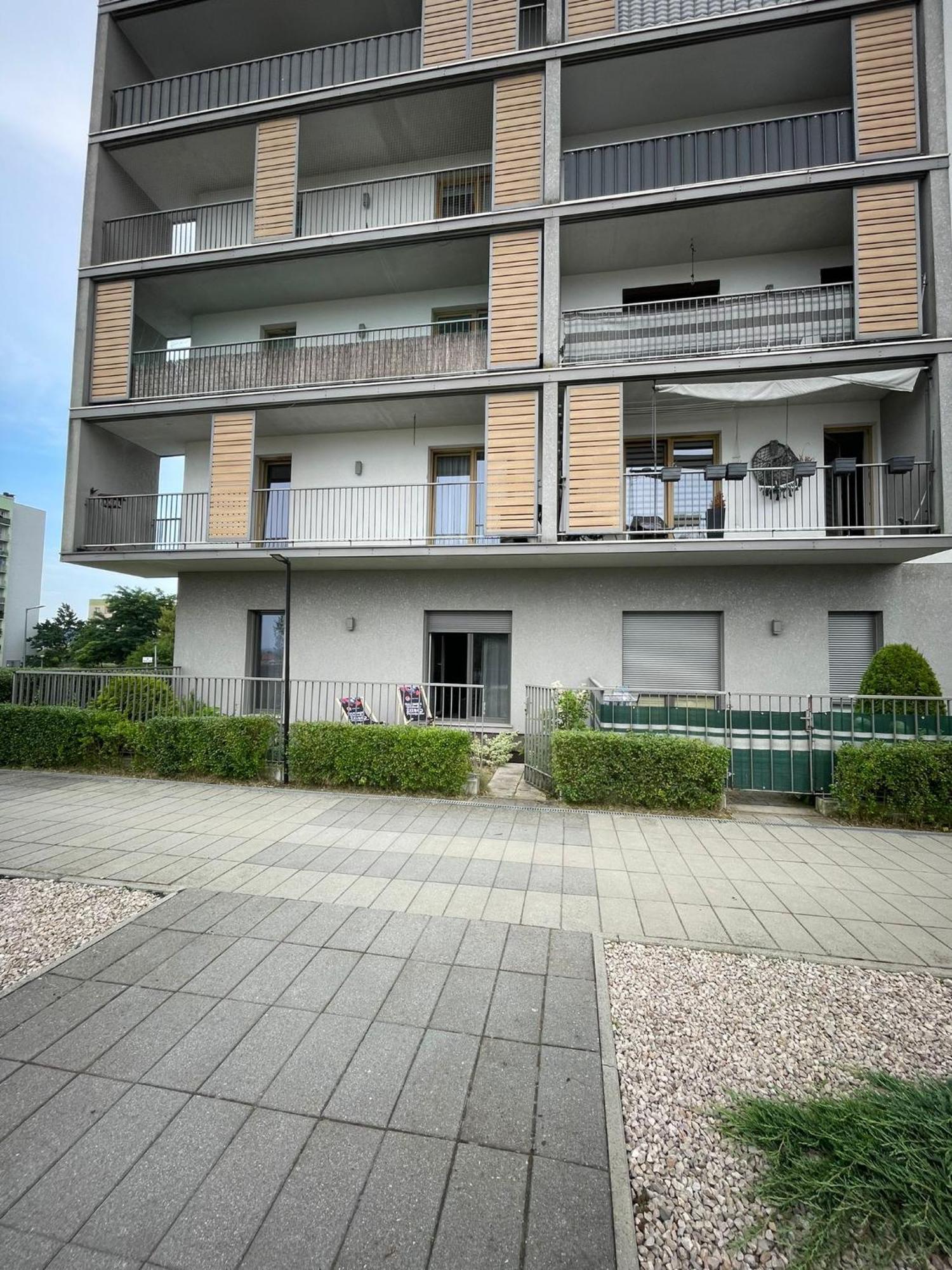Apartament Laura Z Ogrodkiem キェルツェ エクステリア 写真