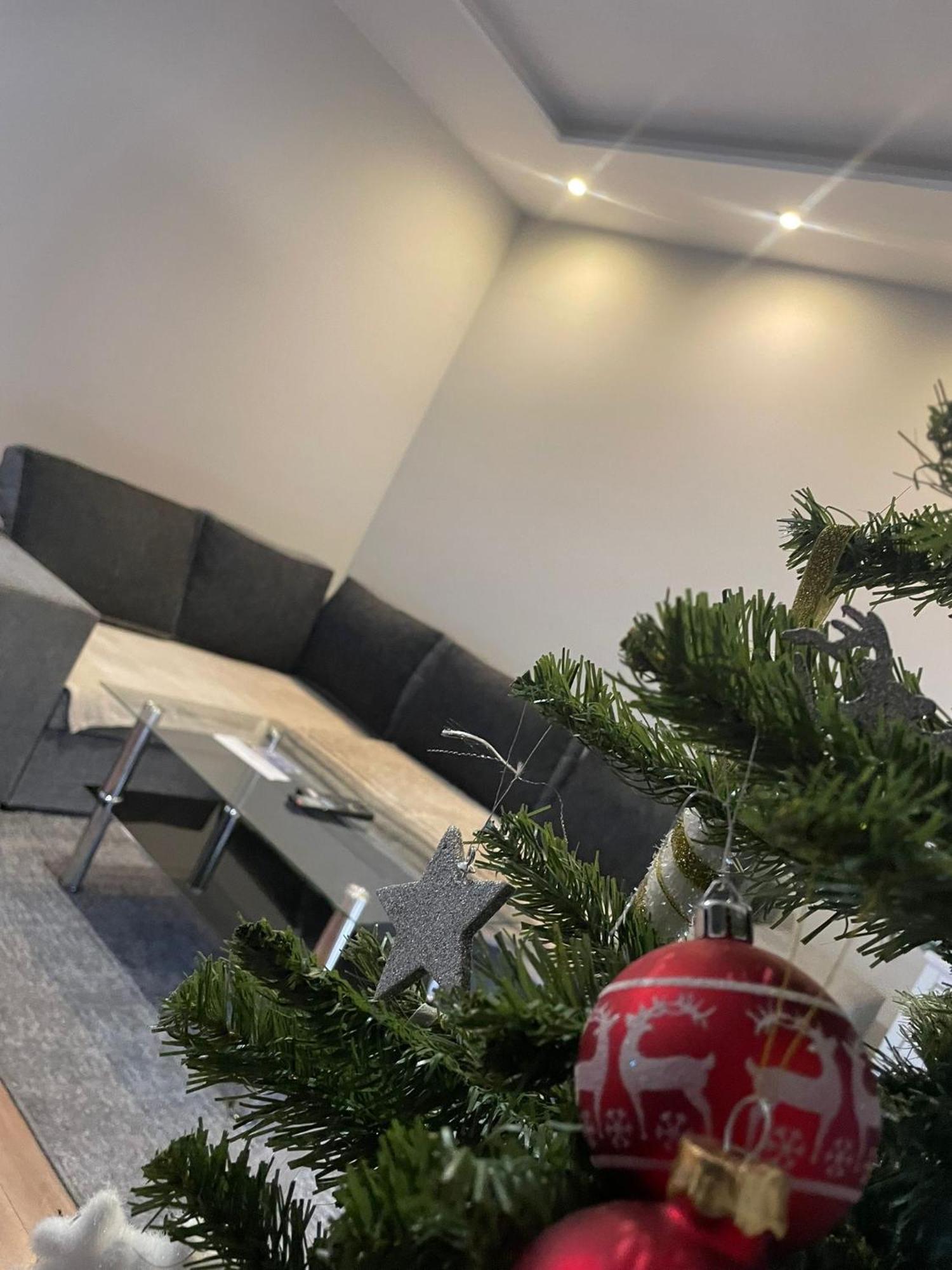 Apartament Laura Z Ogrodkiem キェルツェ エクステリア 写真